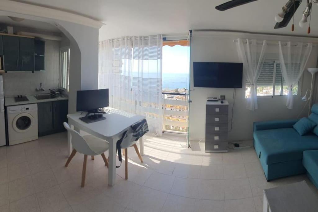 Apartamento Con Terraza A Pie De Playa 贝纳尔马德纳 外观 照片