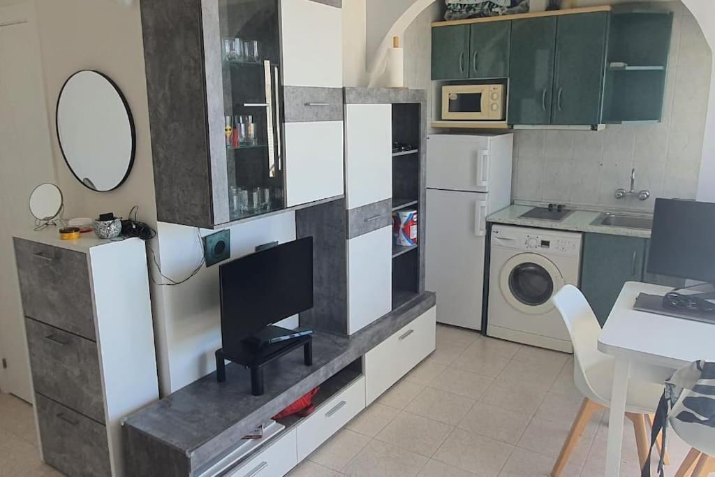 Apartamento Con Terraza A Pie De Playa 贝纳尔马德纳 外观 照片